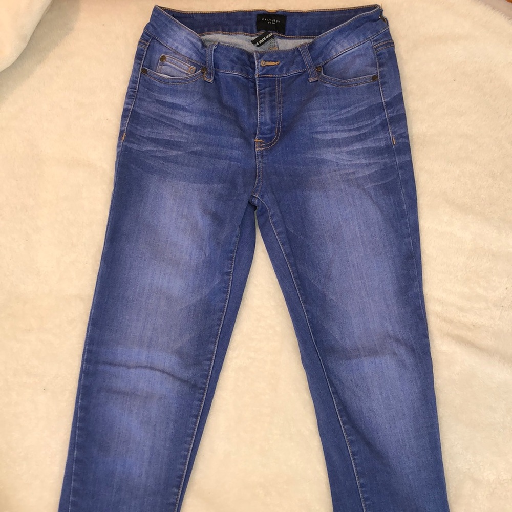 very blue skinny jean/jegging